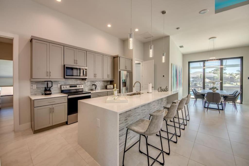 Villa Sensation By Coralvilla - New,Modern With Pool Cape Coral Luaran gambar