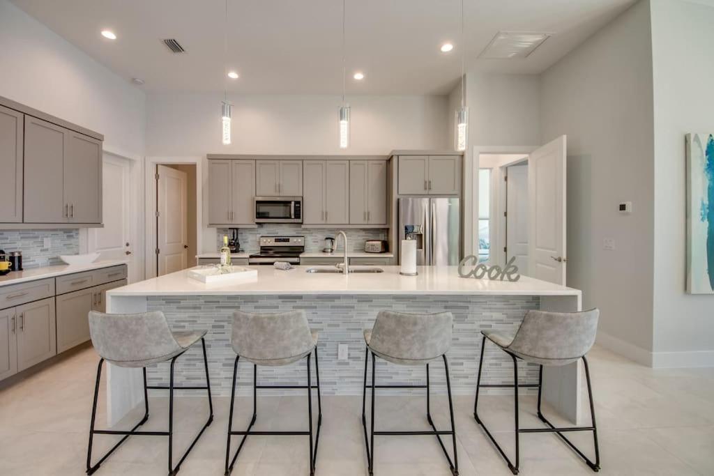 Villa Sensation By Coralvilla - New,Modern With Pool Cape Coral Luaran gambar