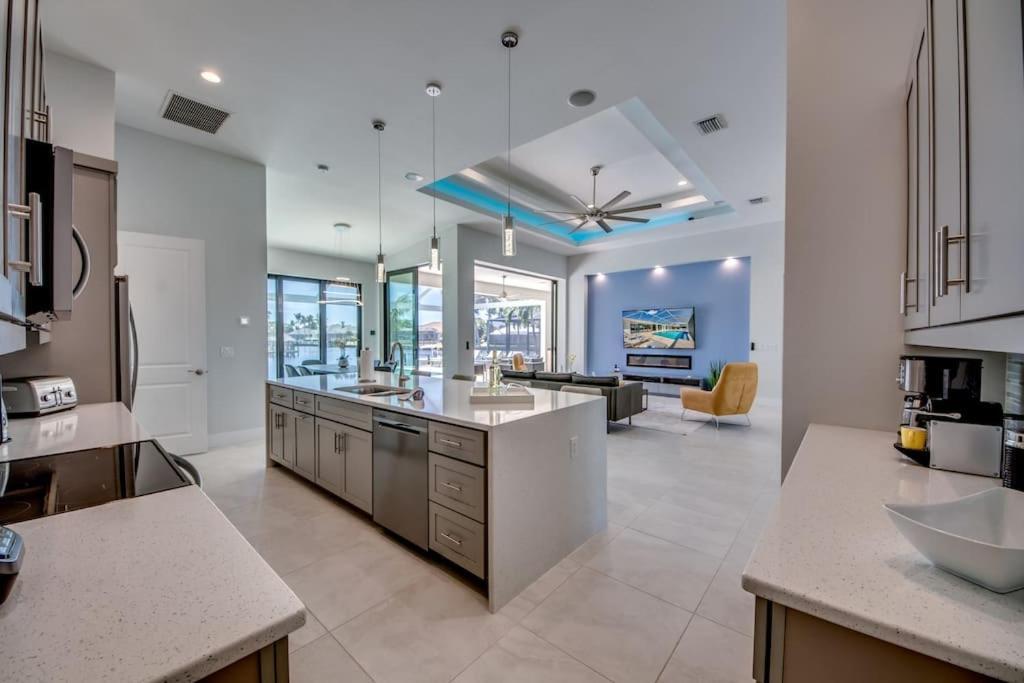 Villa Sensation By Coralvilla - New,Modern With Pool Cape Coral Luaran gambar